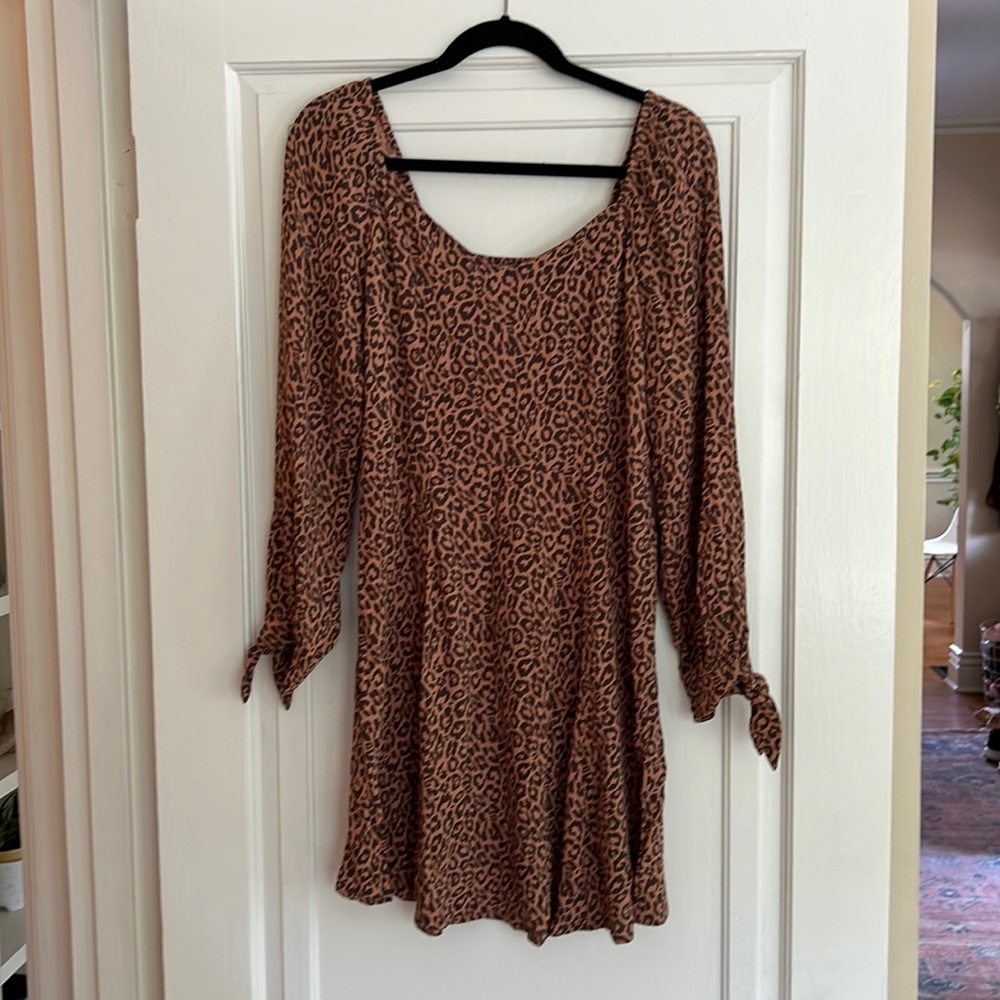 American Eagle Cheetah print dress.  Size M tall
